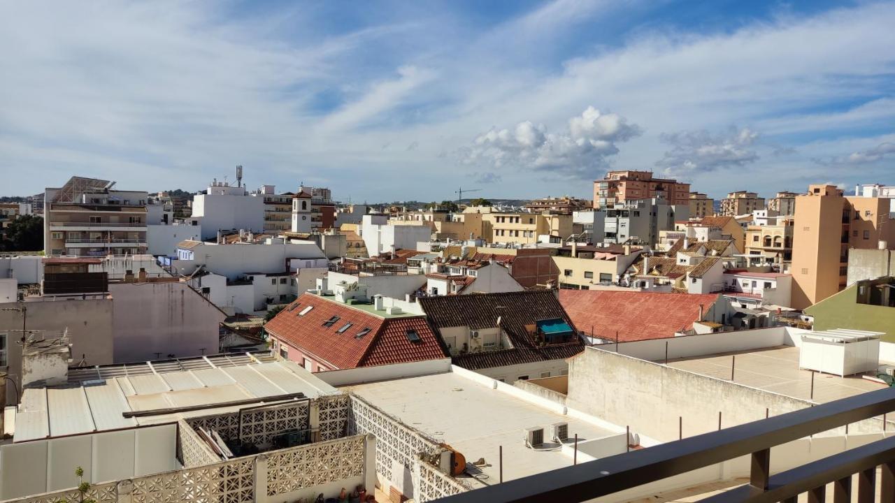 En El Centro Y Al Lado De La Playa Apartman Fuengirola Kültér fotó